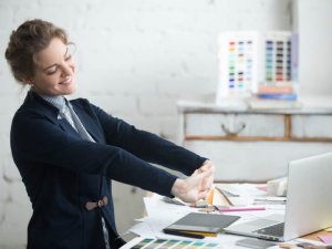 Sağlıklı Bir Yaşam İçin Masa Başı Egzersizlerine 5 Dakikanızı Ayırın